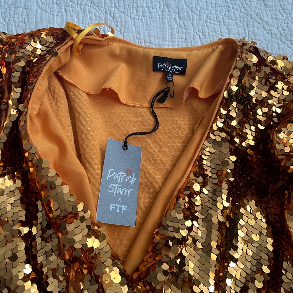 Patrick Starr sequen blouse. Size 0 (XL)